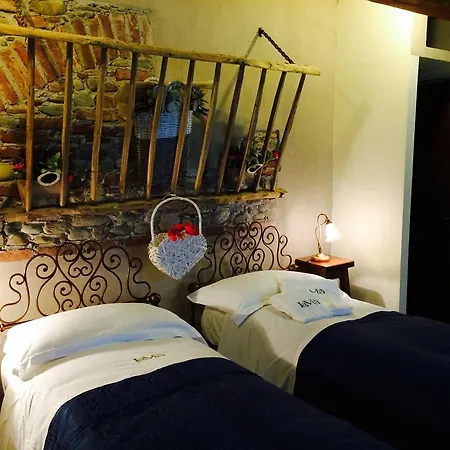 La Via' Bed & Breakfast