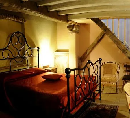 La Via' Bed & Breakfast Cavour