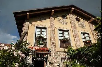 Bed & Breakfast La Via' *