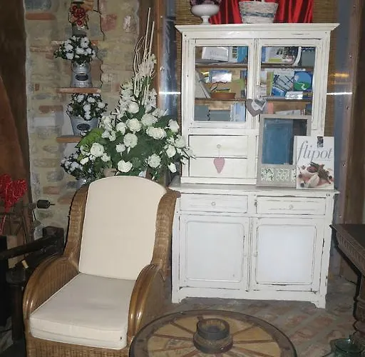 La Via' Bed & Breakfast