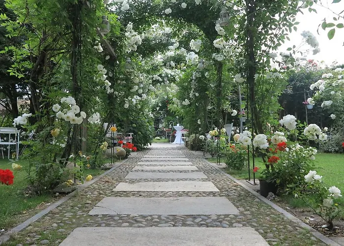 Bed & Breakfast La Via' 3*