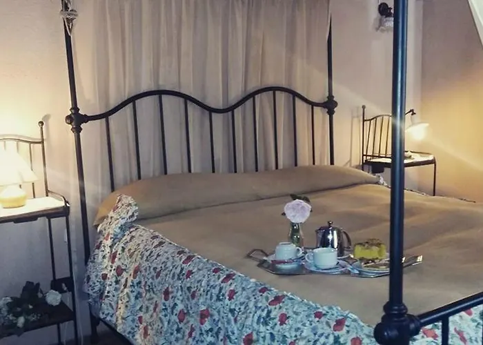 Bed & Breakfast La Via' Cavour